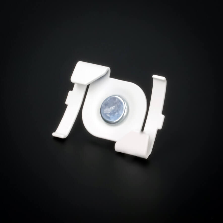 Deckenclip Abhängung M6x10mm Rasterdecken Odenwalddecken Unterseite auf dunklem Untergrund