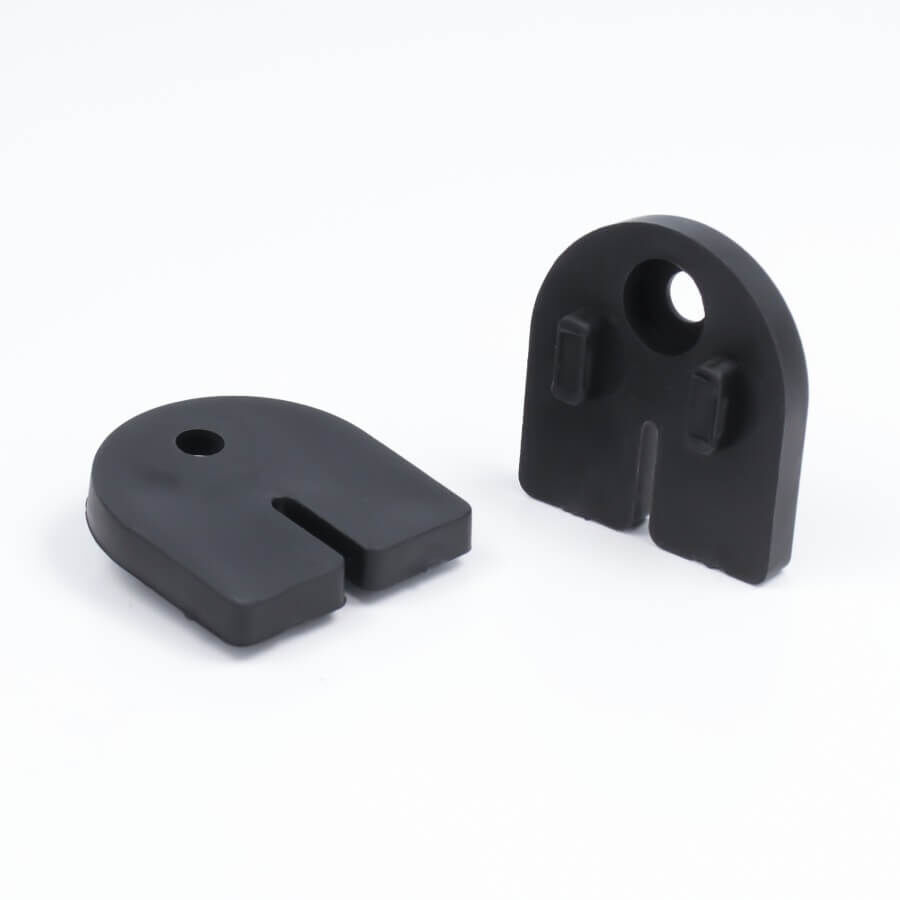 2 x Gummis 36x34 mm für Glashalter halbrund 63x45 mm auf hellem Untergrund