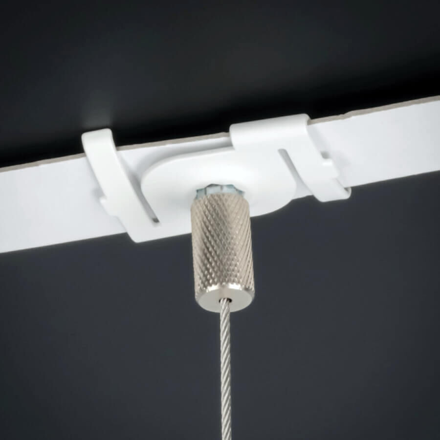 Deckenclip Abhängung M6x10mm Rasterdecken Odenwalddecken Montagebeispiel an weißer Schiene