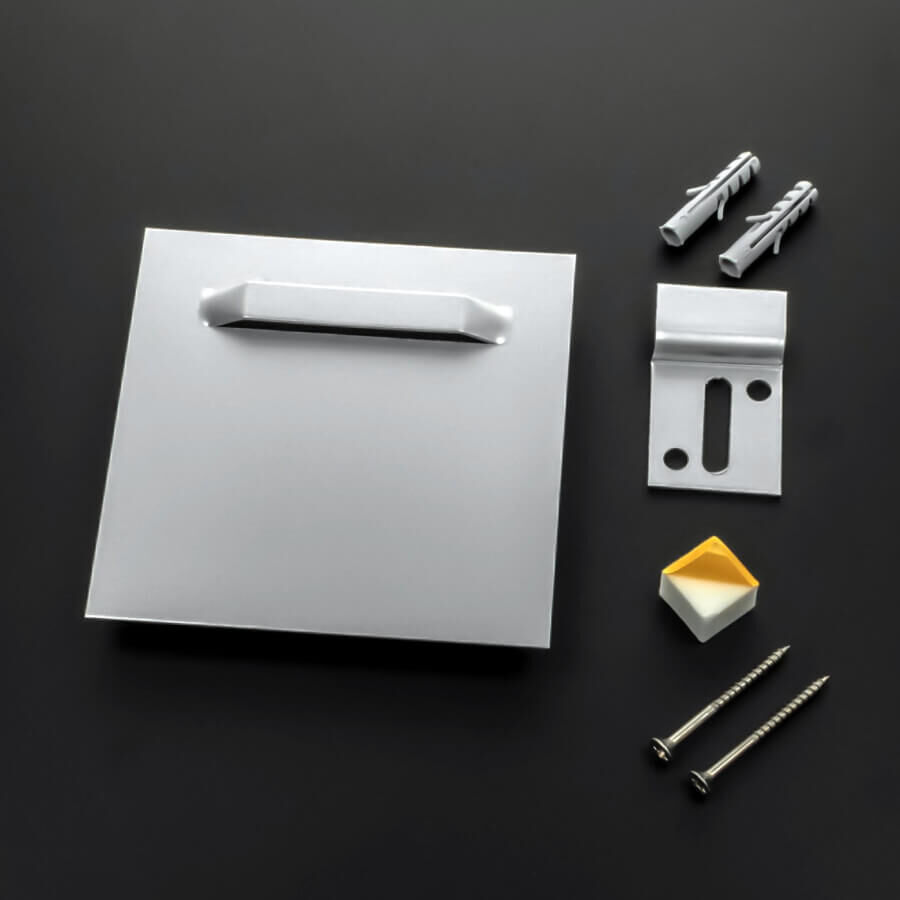 Klebebefestigung mit Haken und Wandpuffer 100x100mm auf schwarzen Untergrund