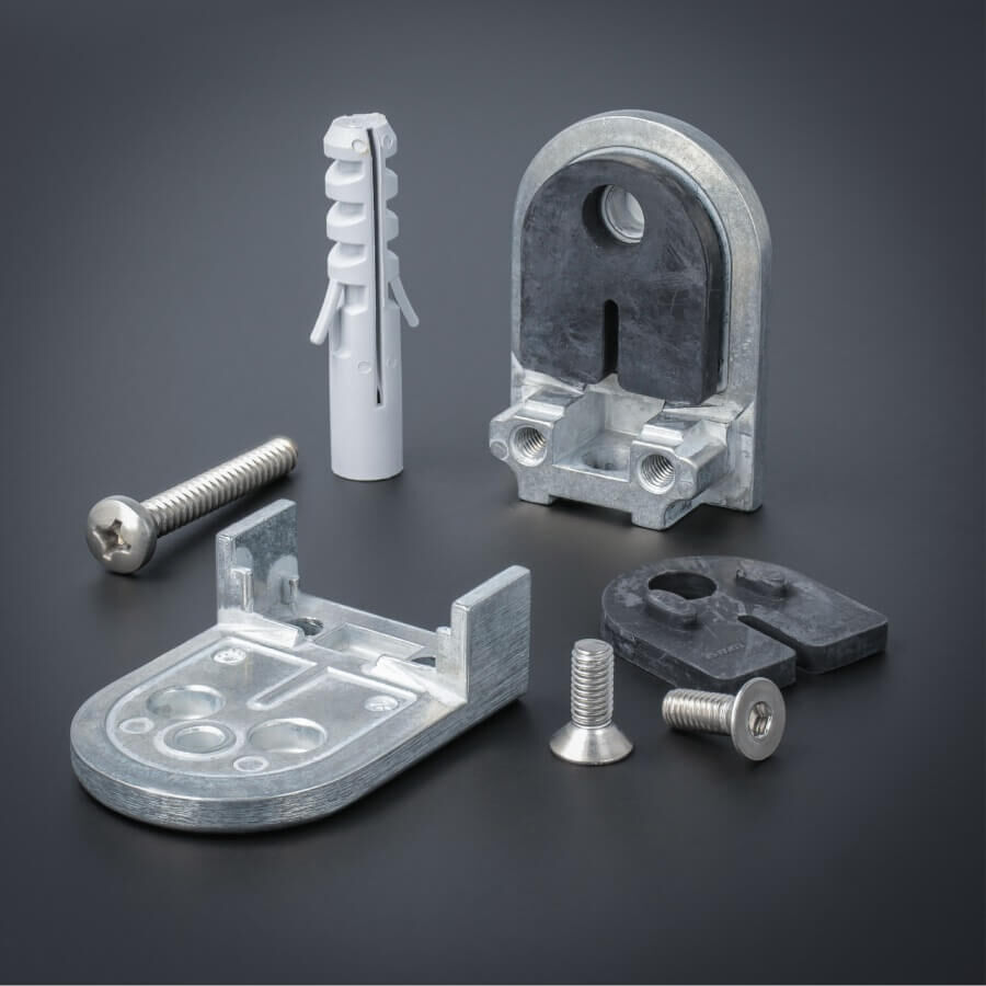 Glashalter Zinkdruckguss halbrund 63x45 mm Lieferumfang auf dunklem Untergrund