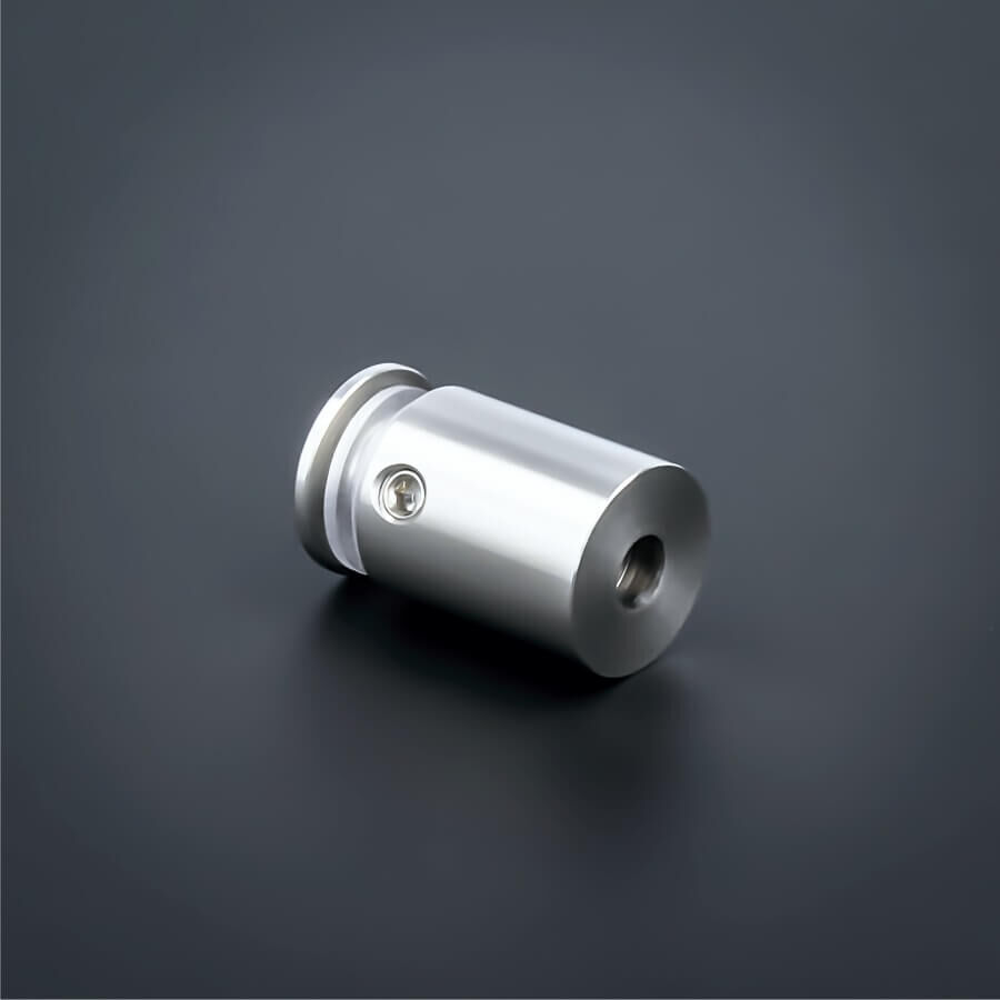 Edelstahl Abstandshalter V2A Ø 15  mm WA: 15 mm PS: 3-12 mm liegend auf dunklem Untergrund