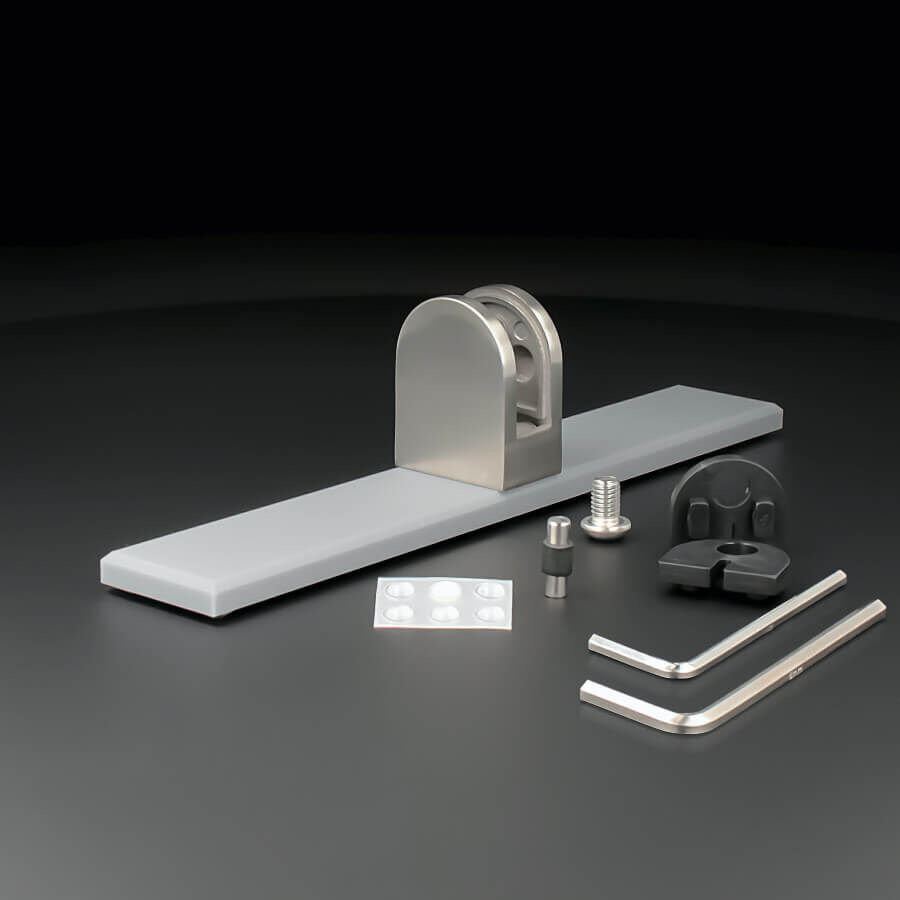 Tischaufsteller Edelstahl Plexiglas Fuß für Glasplatten Einzelteile auf schwarzen Untergrund