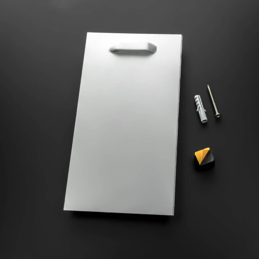 Aufhänger klebend 200x100mm mit Wandpufer schwarz auf dunklem Untergrund