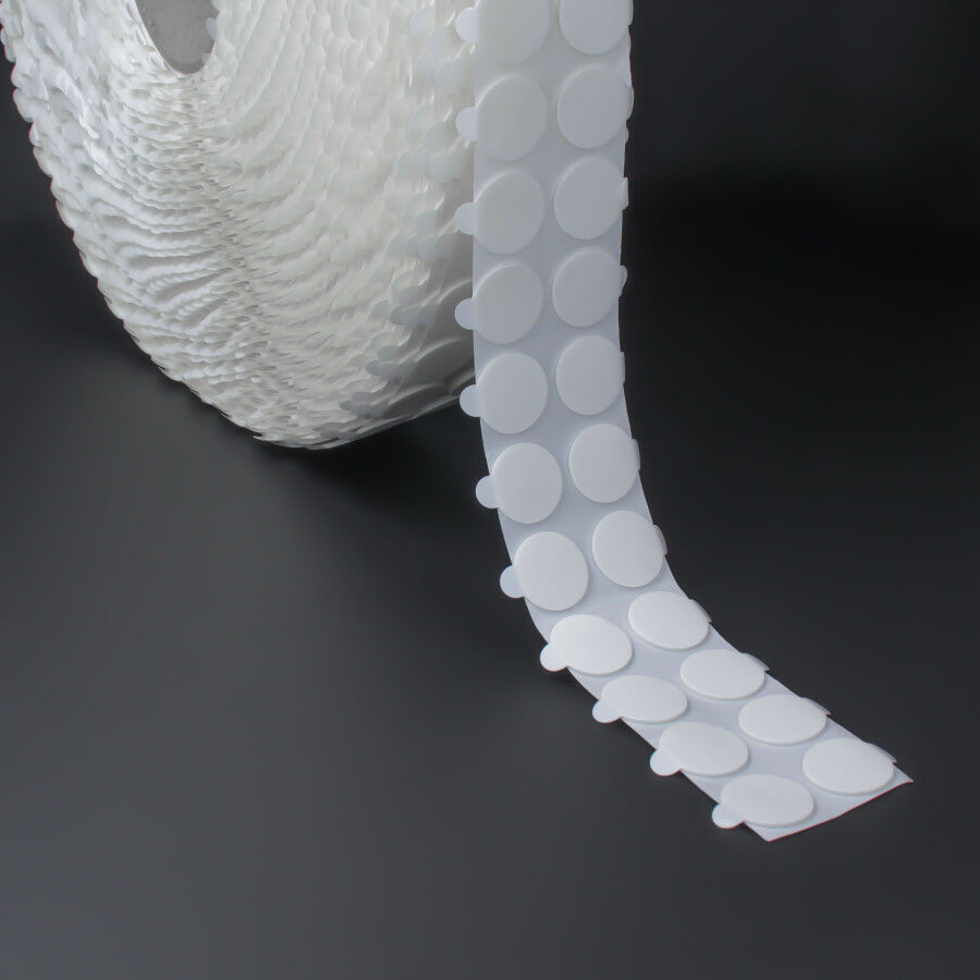 Rolle Klebepunkte Ø20x1mm beidseitig selbstklebend Rolle auf dunklem Untergrund