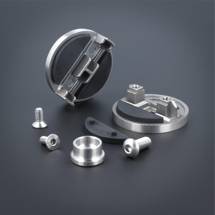 Glashalter Edelstahl rund Ø60mm beidseitig Frontmontage flach Lieferumfang auf dunklem Untergrund